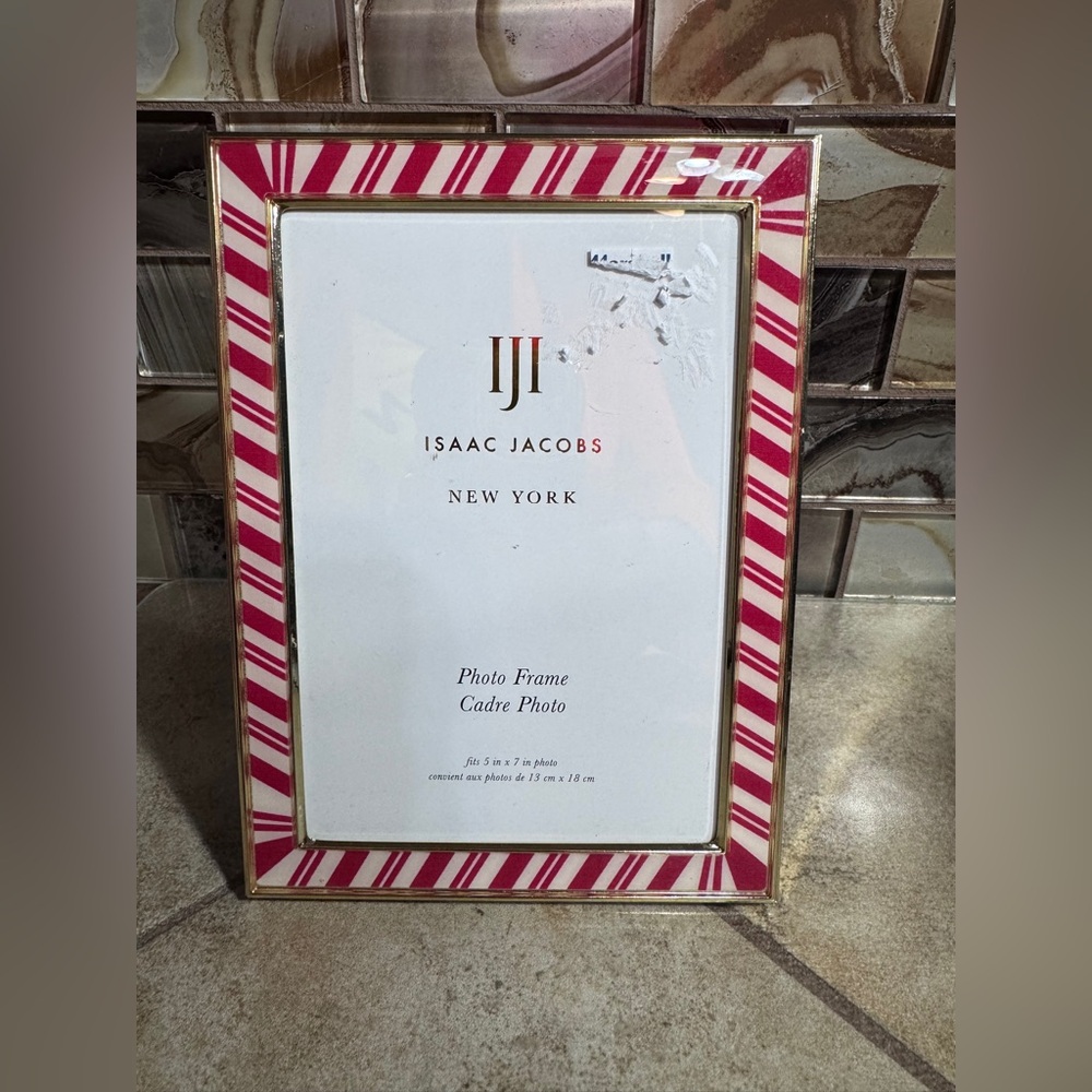 Pink/Red Striped Photo Frame. 5x7 NEW